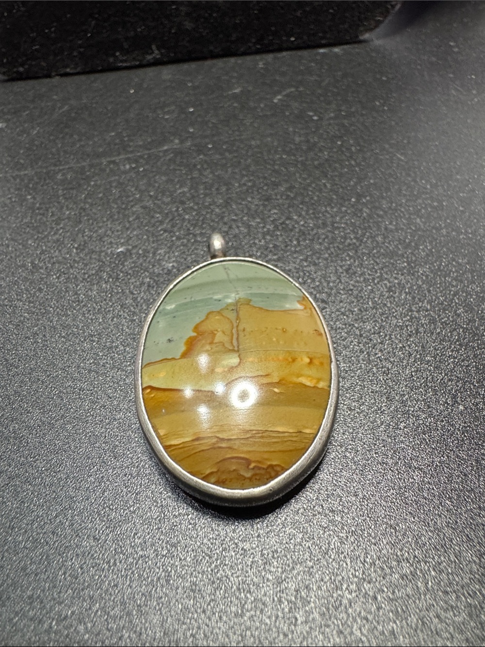VTG Oval Natural Jasper Pendant Necklace in Green and Brown